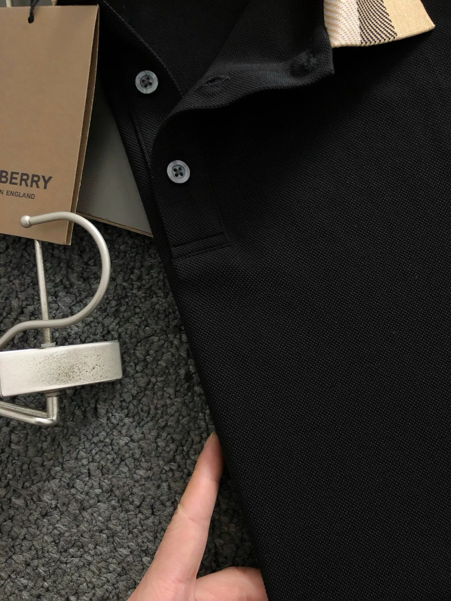 Bur🔥36ss Quality polo 🌹 logo Quality 1:1 👍🏻 Size：M~XXL